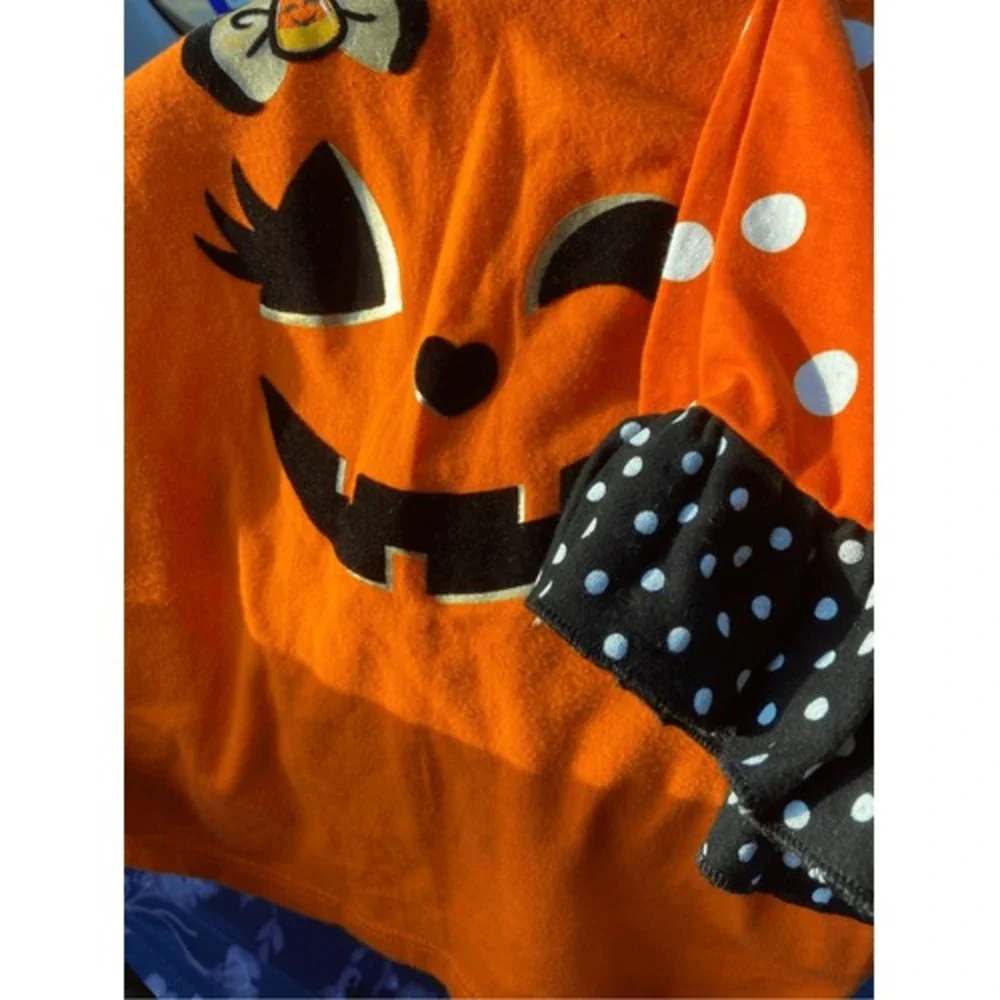 Halloween Outfit size 3T‎